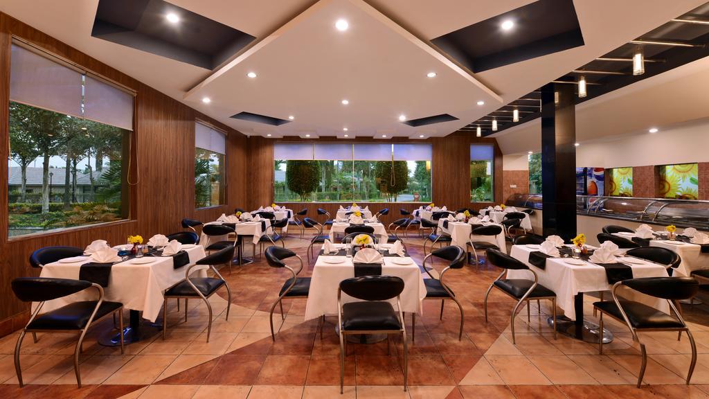 Shri Radha Brij Vasundhara Resort & Spa Govardhan Eksteriør billede