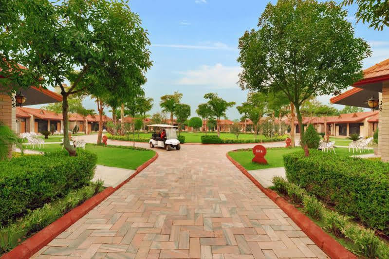 Shri Radha Brij Vasundhara Resort & Spa Govardhan Eksteriør billede