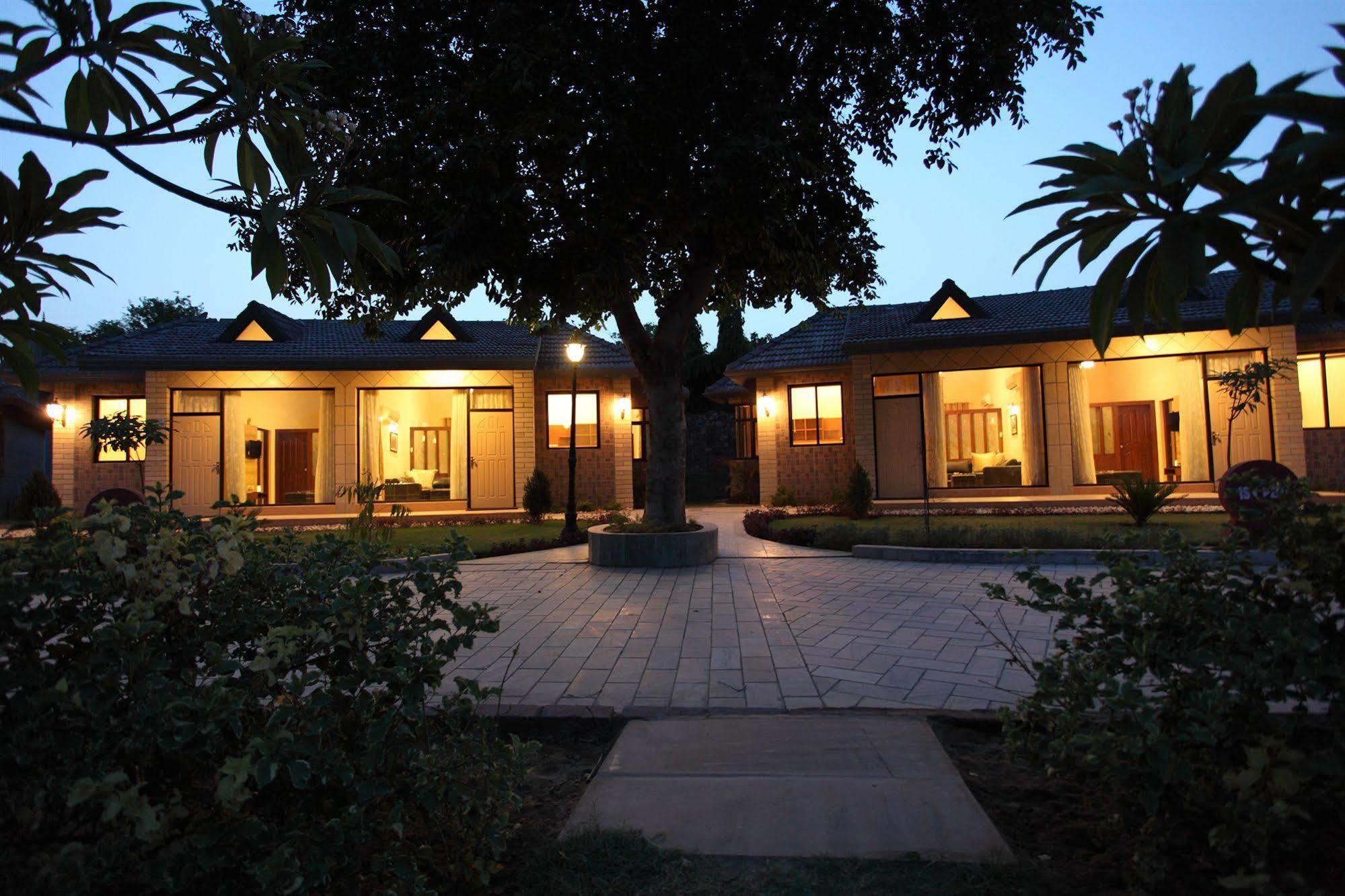 Shri Radha Brij Vasundhara Resort & Spa Govardhan Eksteriør billede