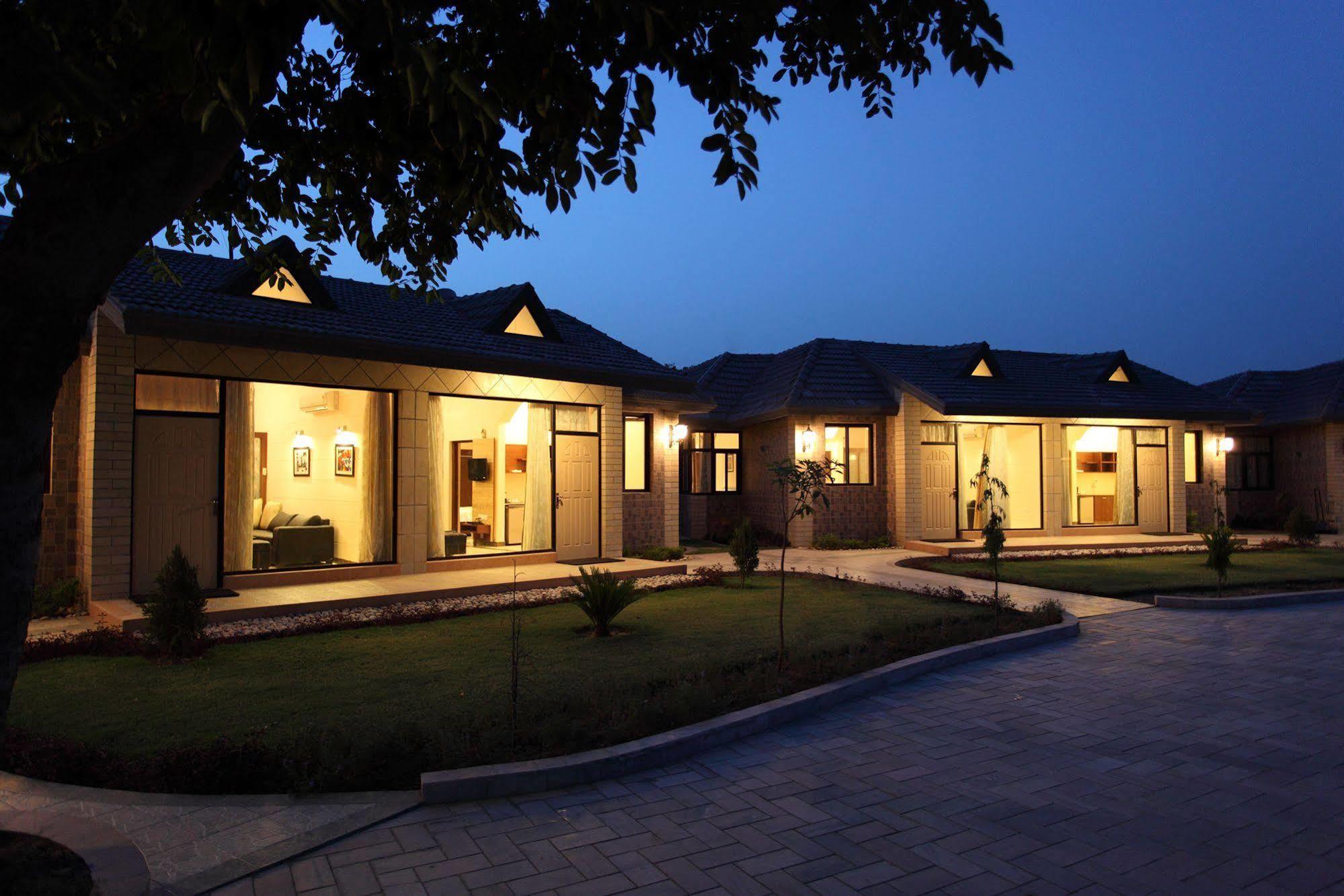 Shri Radha Brij Vasundhara Resort & Spa Govardhan Eksteriør billede