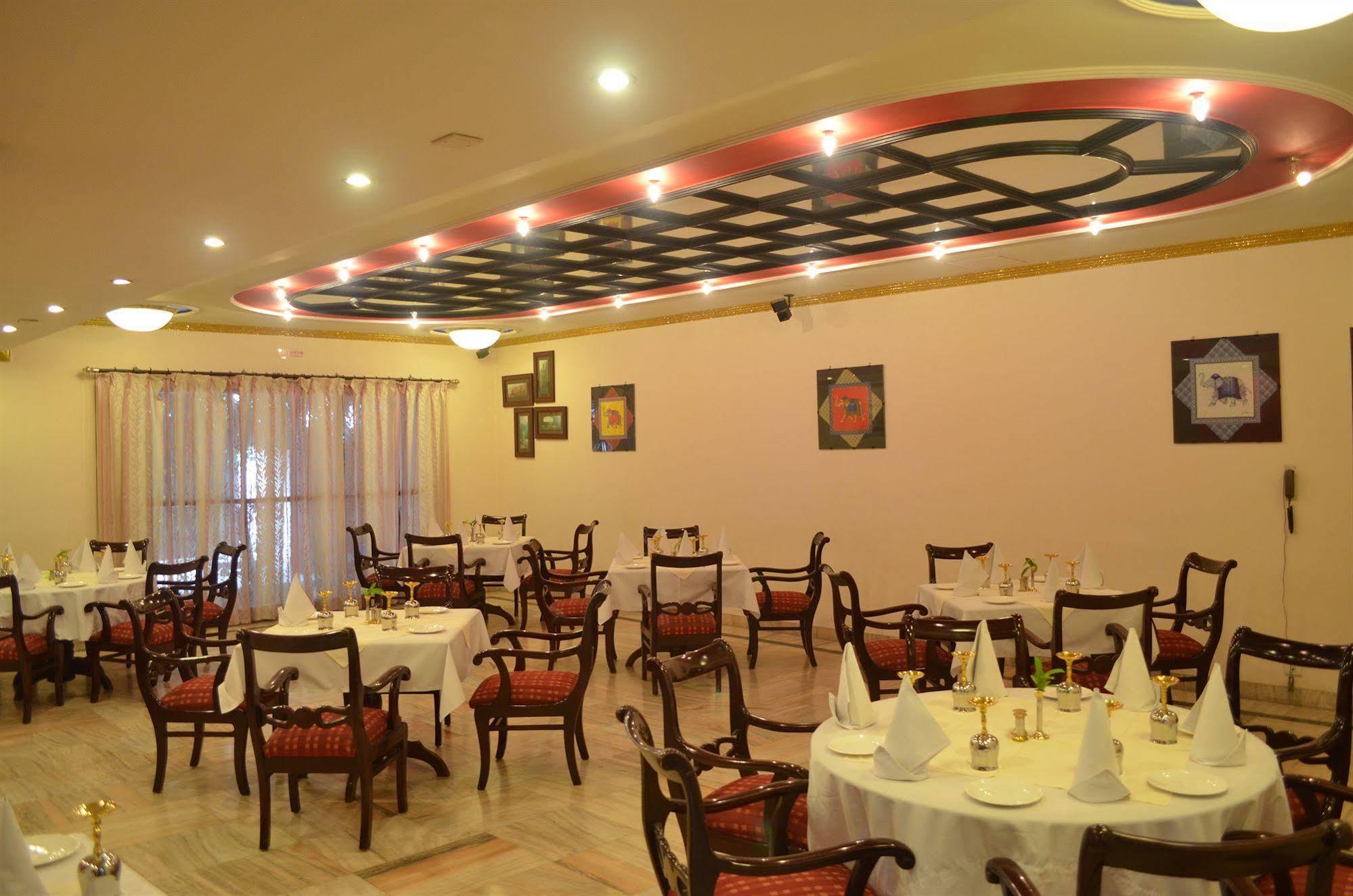 Shri Radha Brij Vasundhara Resort & Spa Govardhan Eksteriør billede