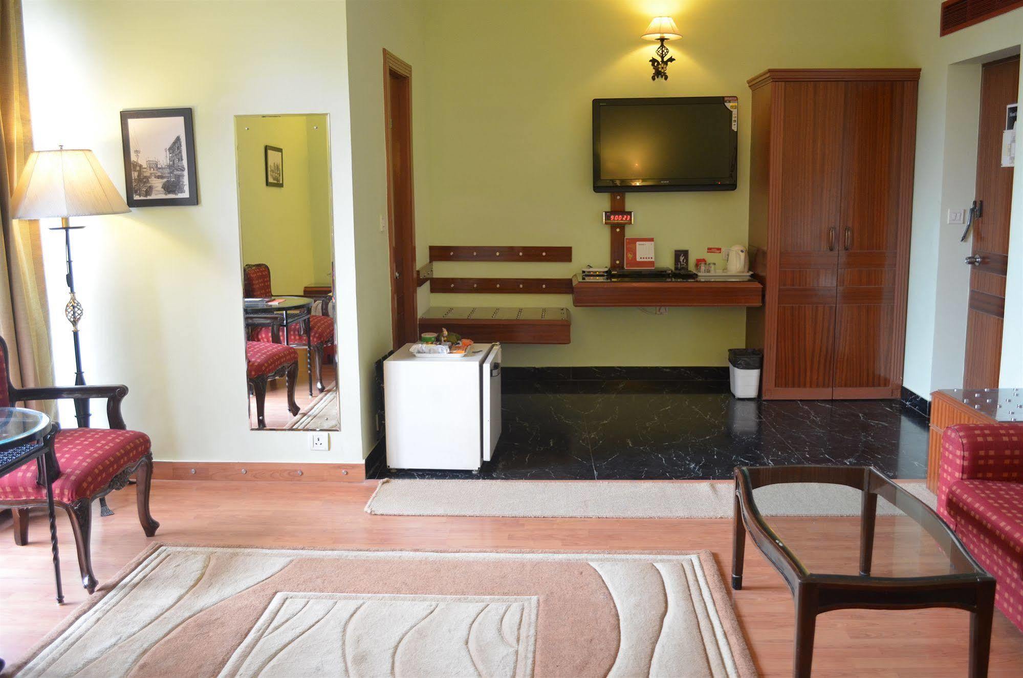 Shri Radha Brij Vasundhara Resort & Spa Govardhan Eksteriør billede