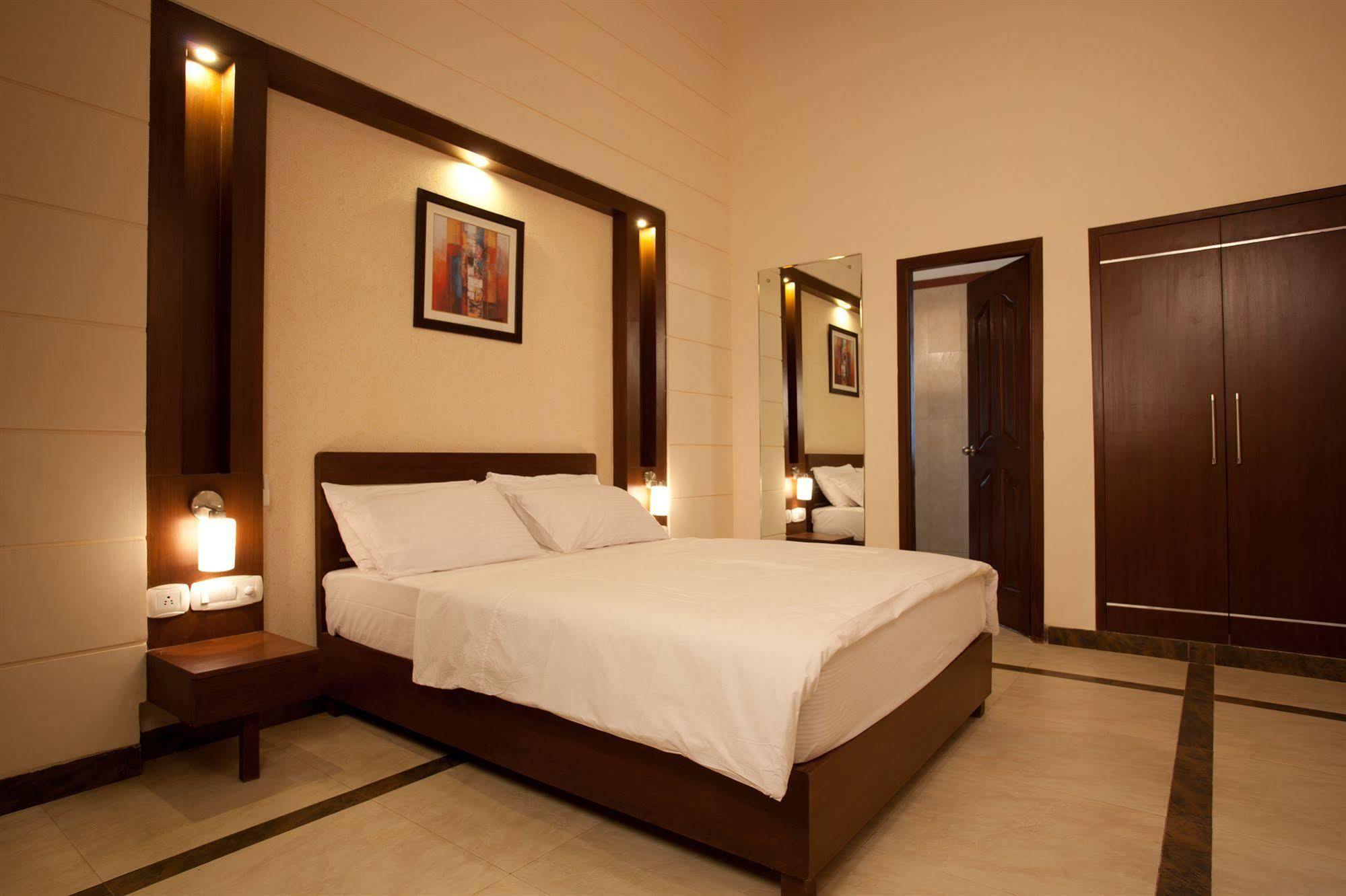 Shri Radha Brij Vasundhara Resort & Spa Govardhan Eksteriør billede