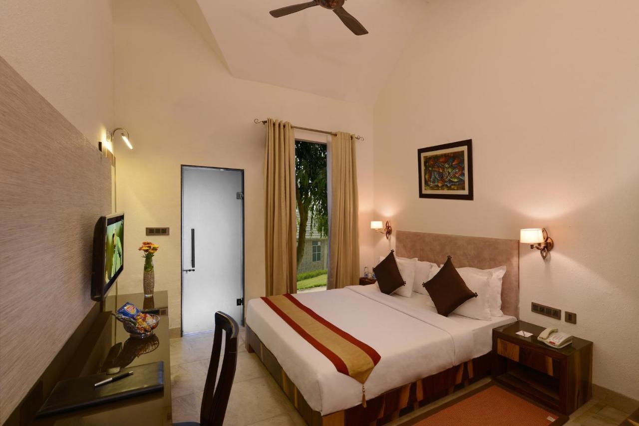 Shri Radha Brij Vasundhara Resort & Spa Govardhan Eksteriør billede